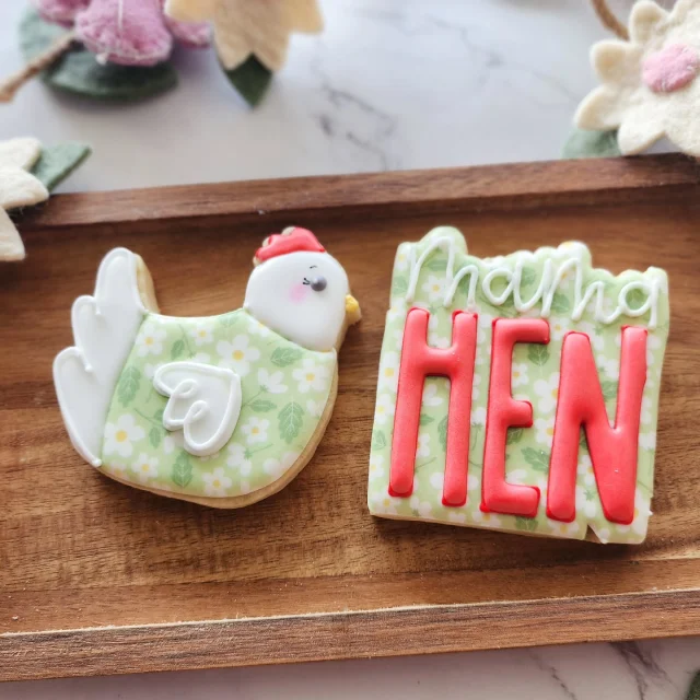 Happy Mother's Day Mama Hens! 🐔🐔❤️

#sugarcookies #customcookies #cookiesofinstagram #sugarcookieartist #marysvilleohio #richwoodohio #birthdaycookies #ohiosmallbusiness #sugarcookiemarketing #royalicing #royalicingcookies #cookier #instacookies #cookiedesign